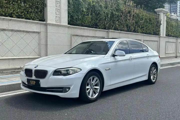 宝马 5系 523Li 标准型