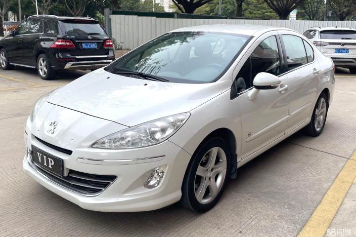 标致 408 2.0L 自动舒适版