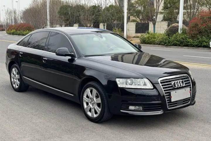 奥迪 A6L 2011款 2.0 TFSI 自动标准型