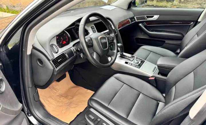 奥迪 A6L 2011款 2.8 FSI 舒适型