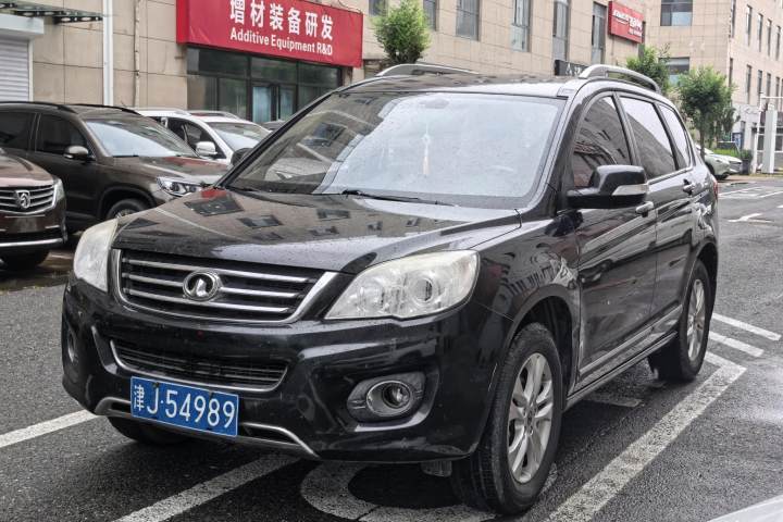 哈弗 H6 升级版 1.5T 手动两驱尊贵型