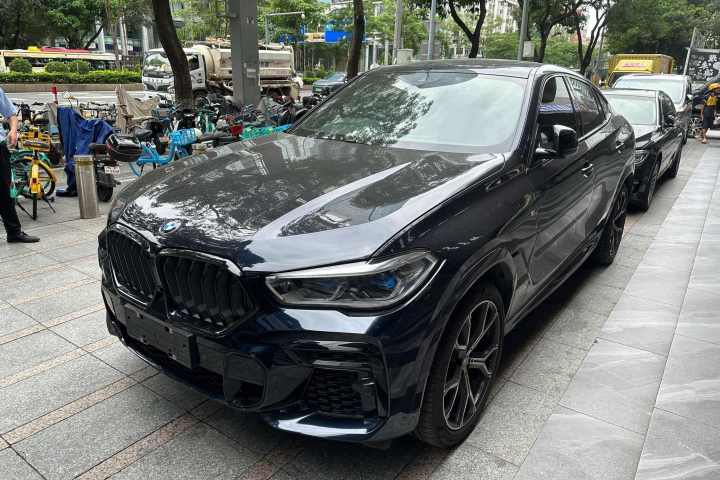 宝马 X6 2022款 xDrive40i M运动套装