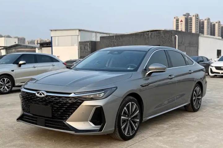 奇瑞 艾瑞泽8 2022款 1.6T DCT臻