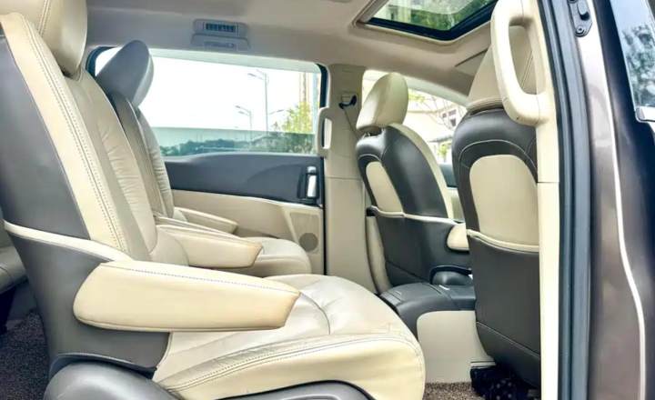 别克 GL8 2011款 3.0L XT豪华商务旗舰版