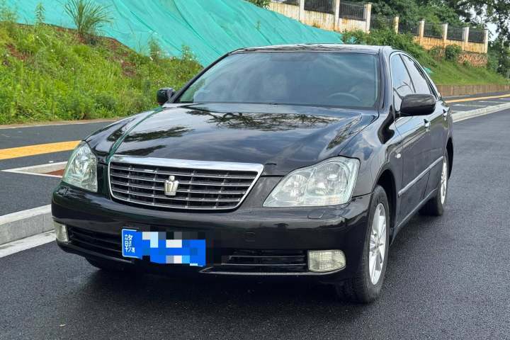 丰田 皇冠 3.0L Royal Saloon