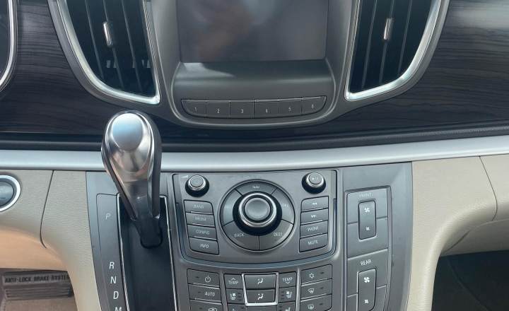 别克 GL8 2013款 3.0L XT豪华商务旗舰版