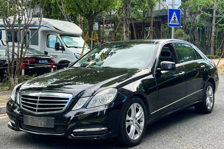 奔驰 E级 2011款 E 300 L 时尚尊贵型