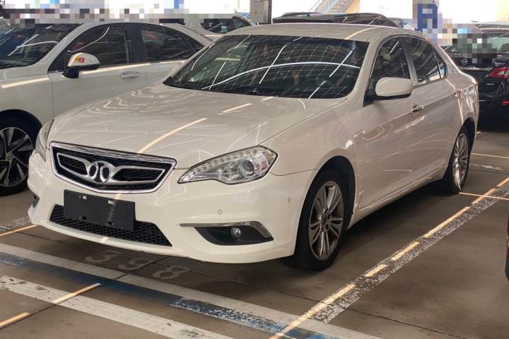 北京汽车 绅宝D70 2013款 2.0T 豪华版