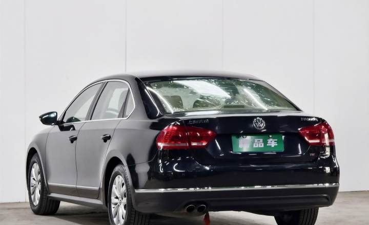 大众 帕萨特 2013款 1.8TSI DSG尊荣版