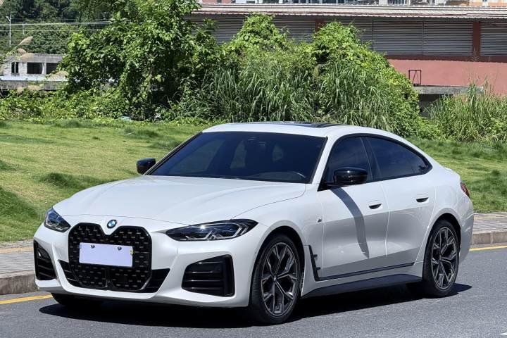 宝马 4系 430i Gran Coupe M运动曜夜套装