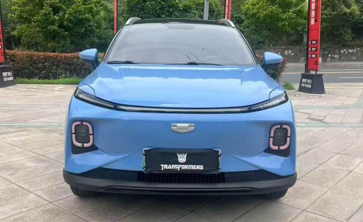 吉利几何 E萤火虫 2022款 401KM 玲珑虎 4座