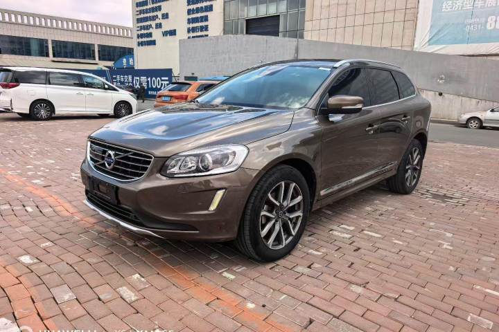 沃尔沃 XC60 T5 AWD 智驭版