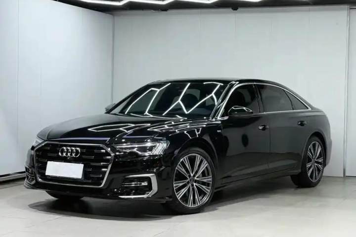 奥迪 A6L 45 TFSI 臻选动感型