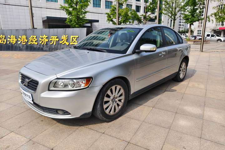 沃尔沃 S40 2.0L 自动智尚版