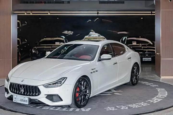 玛莎拉蒂 Ghibli 2014款 3.0T 标准版