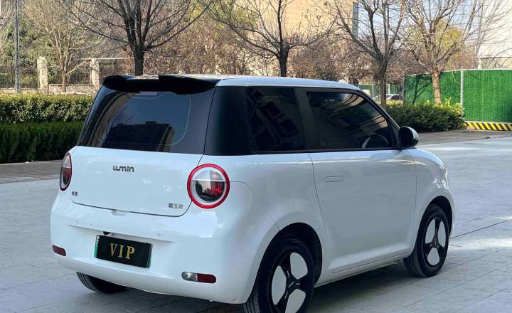 长安 Lumin 2025款 205km 香沁款