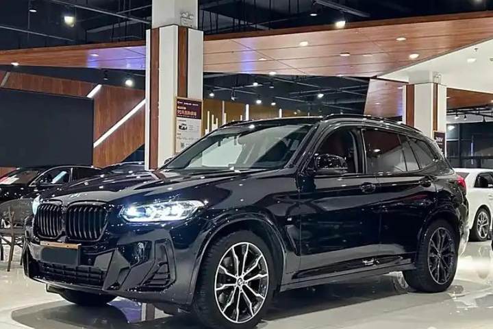宝马 X3 2023款 xDrive30i 领先型 M曜夜套装