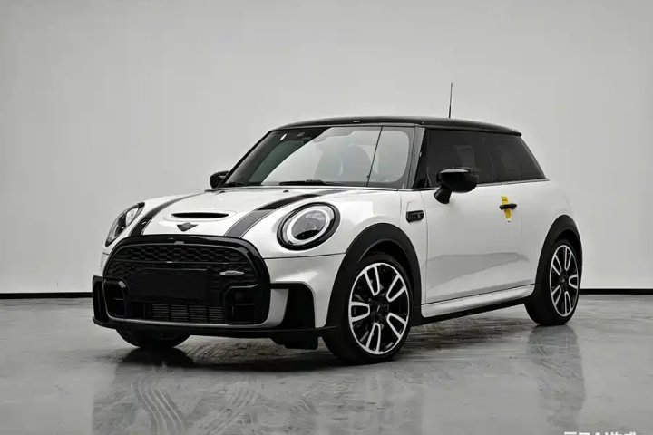 MINI  2.0T COOPER S 赛车手