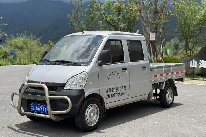 五菱汽车 五菱荣光小卡 1.2L双排基本型LAQ