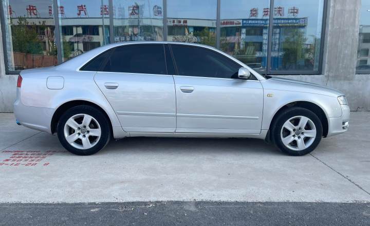 奥迪 A4 2006款 1.8T 豪华型