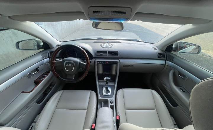 奥迪 A4 2006款 1.8T 豪华型