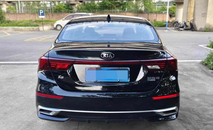 起亚 K3 2019款 1.5L CVT新锐版