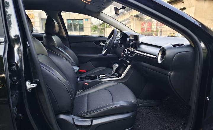 起亚 K3 2019款 1.5L CVT新锐版