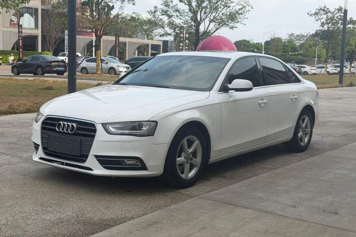 奥迪 A4L 2013款 35 TFSI 自动技术型