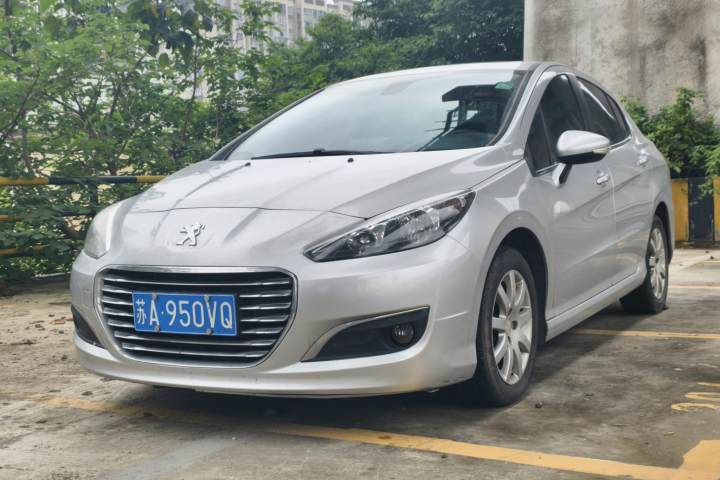标致 308 2.0L 自动风尚型