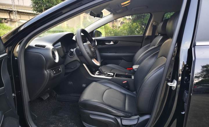 起亚 K3 2019款 1.5L CVT新锐版