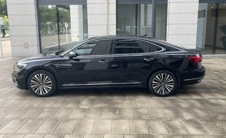大众 帕萨特 2021款 330TSI 豪华版
