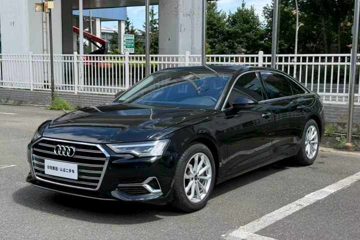 奥迪 A6L 40 TFSI 豪华致雅型