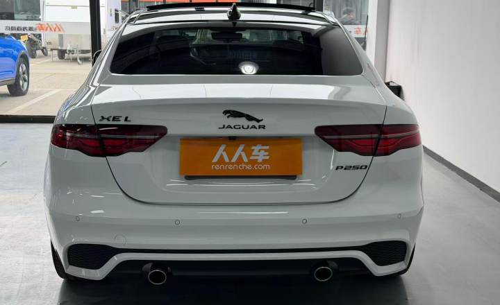 捷豹 XFL 2024款 2.0T P250 两驱尊享豪华版