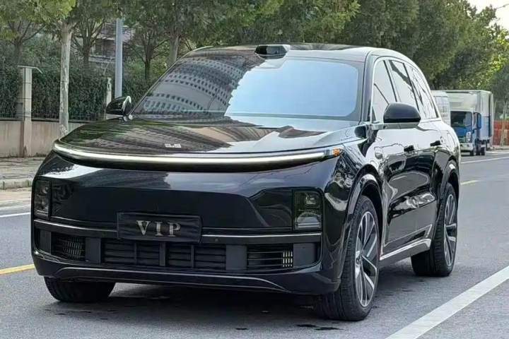 理想汽车 理想L8 2023款 Pro