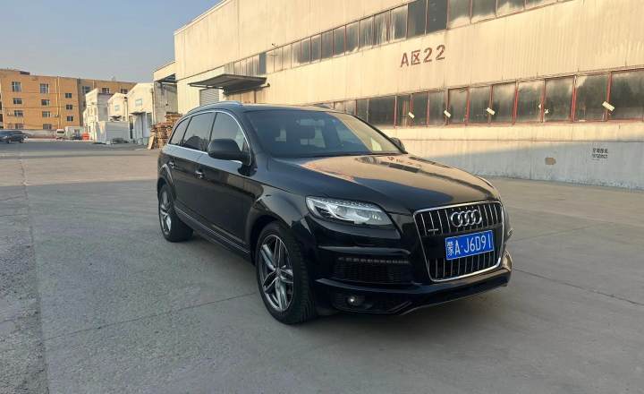 奥迪 Q7 2011款 3.0 TFSI 技术型(245kW)
