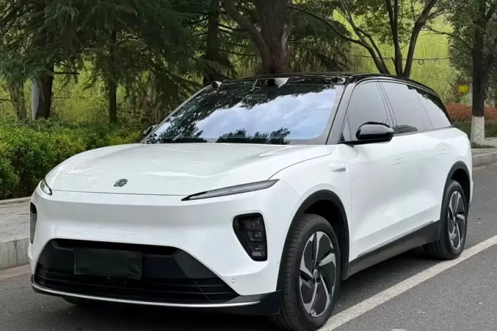蔚来 ES8 2023款 75kWh 行政版