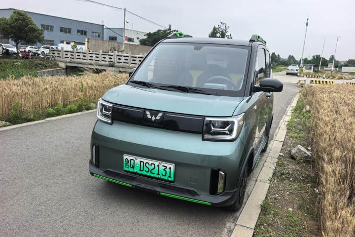 五菱汽车 宏光MINIEV 2022款 GAMEBOY 200km 玩咖款 磷酸铁锂
