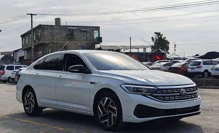 大众 速腾 2023款 200TSI DSG超越版