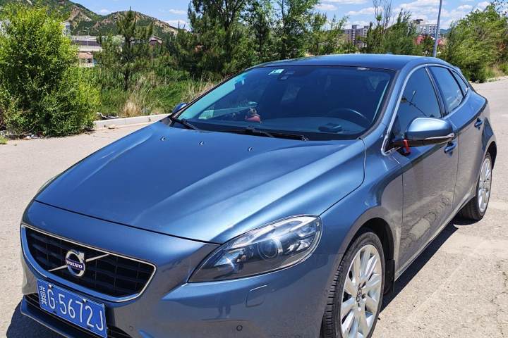 沃尔沃 V40 2.0T 智雅版