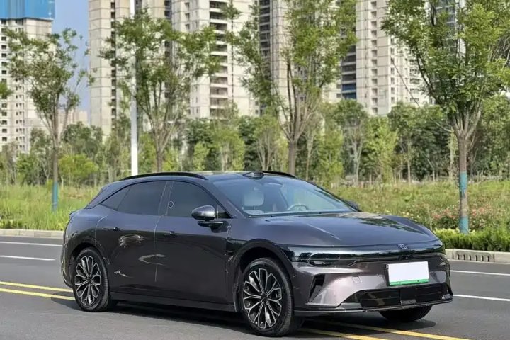 极氪 007GT 后驱智驾版 75kWh