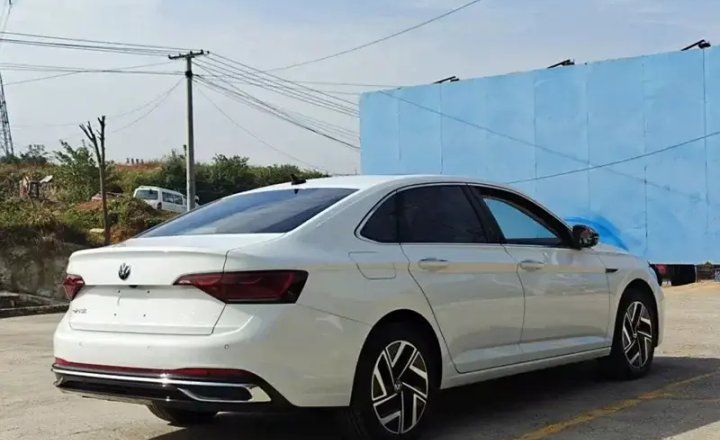 大众 速腾 2023款 200TSI DSG超越版