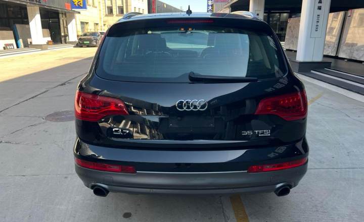 奥迪 Q7 2012款 3.0 TFSI 技术型(245kW)