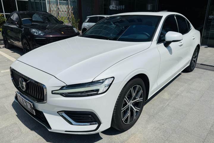 沃尔沃 S60 B4 智逸豪华版