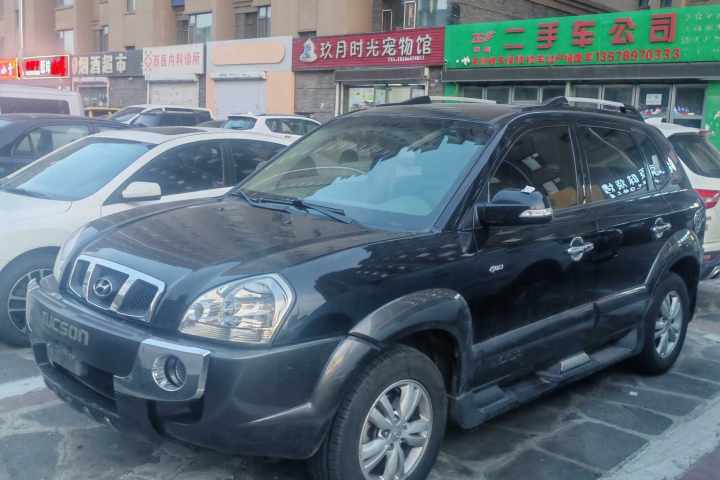现代 途胜 2009款 2.0L 手动四驱豪华型