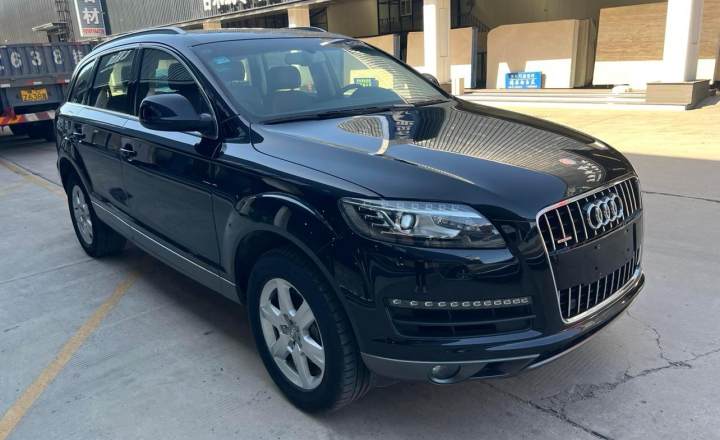 奥迪 Q7 2012款 3.0 TFSI 技术型(245kW)