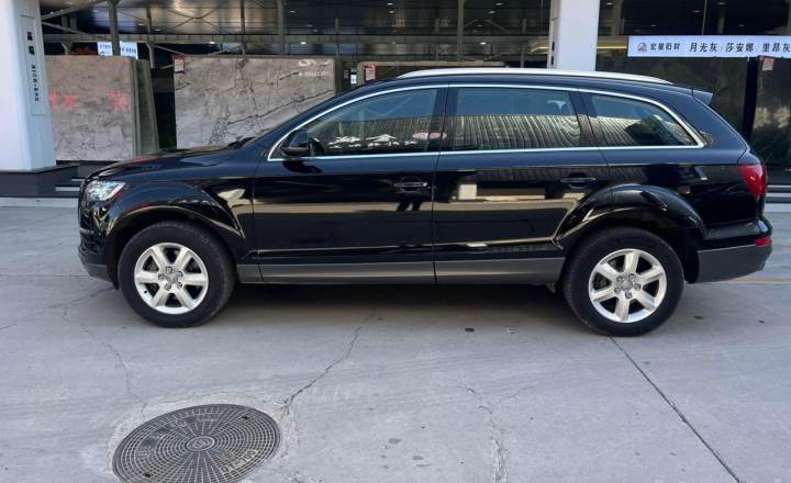 奥迪 Q7 2012款 3.0 TFSI 技术型(245kW)