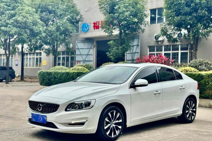沃尔沃 S60 S60L 改款 T5 智进进阶版