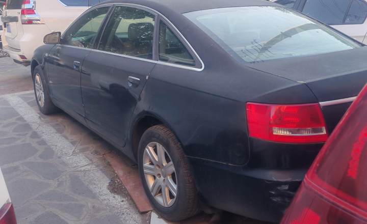 奥迪 A6L 2005款 2.0T 自动标准型