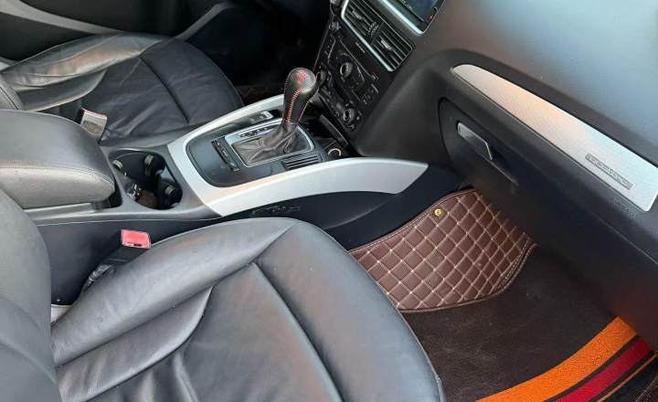 奥迪 Q5 2011款 2.0TFSI 技术型