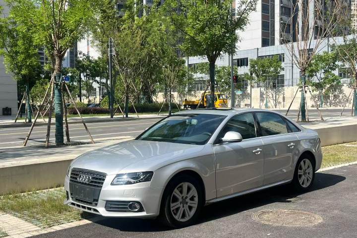 奥迪 A4L 2013款 35 TFSI 自动技术型